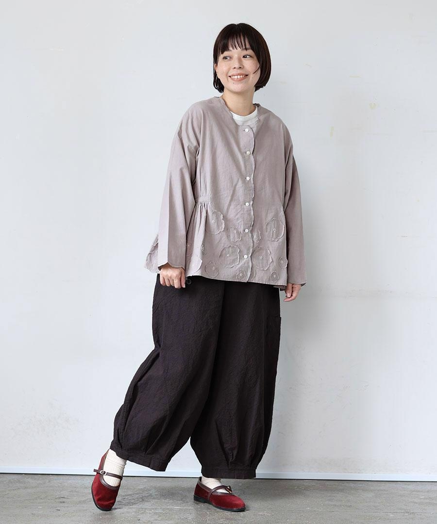 フラワーアップリケ　2WAY ブラウス 詳細写真1