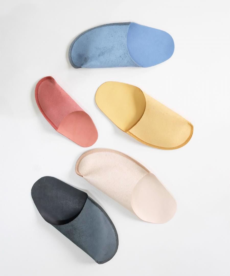 toe to knee / one piece slippers こども